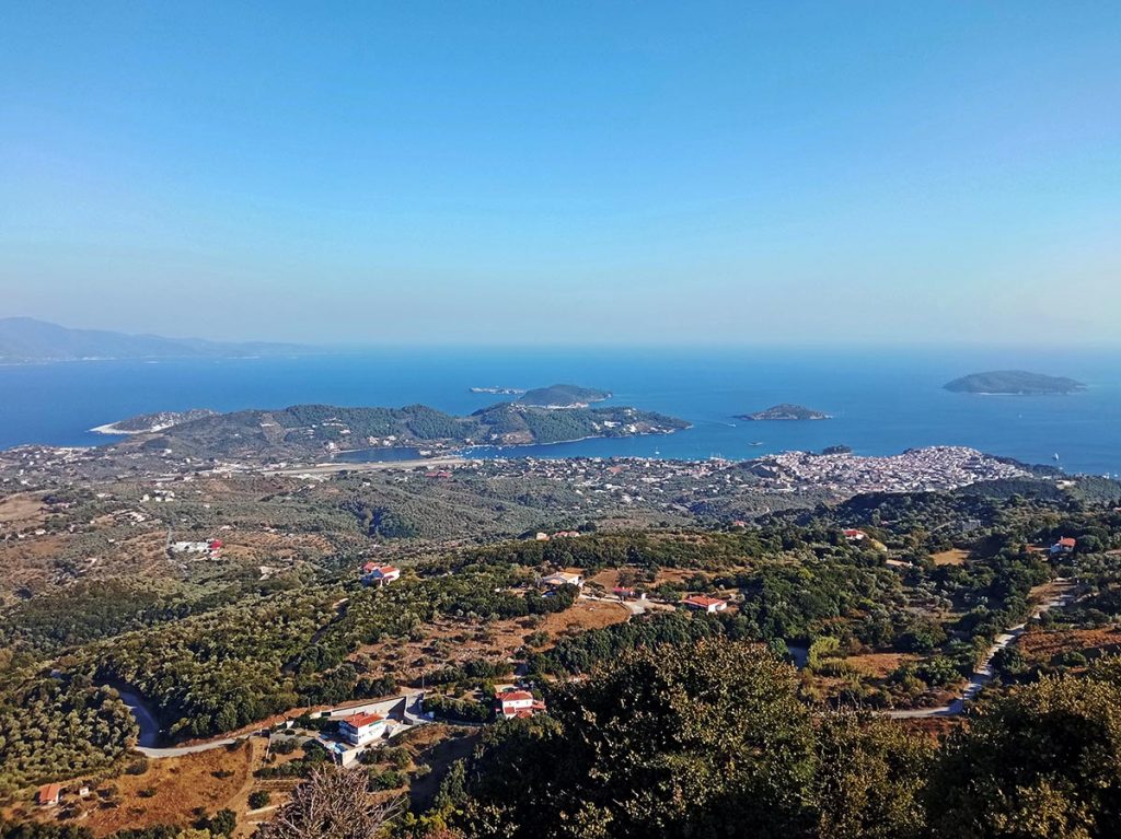 Widok na północną Evię - piękną grecką wyspę